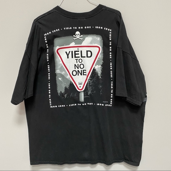 Vintage Iron Core “Yield To No One” Black T-Shirt - Picture 4 of 5